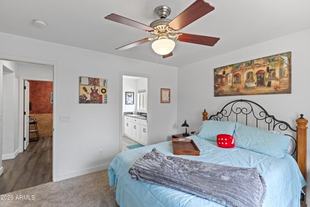 1694 E MEAD Drive, Chandler, AZ 85249