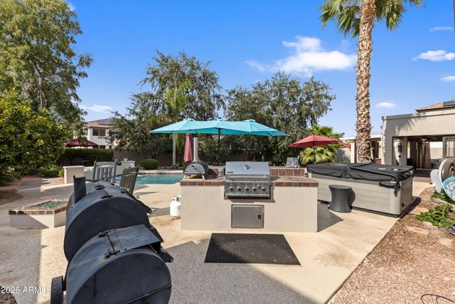 1694 E MEAD Drive, Chandler, AZ 85249