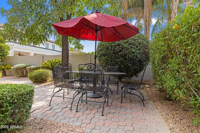 1694 E MEAD Drive, Chandler, AZ 85249
