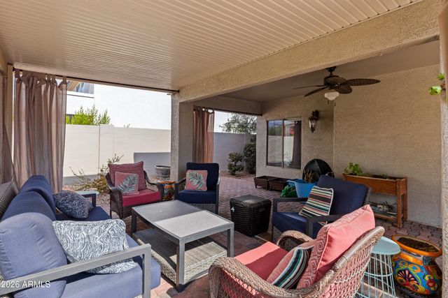 1694 E MEAD Drive, Chandler, AZ 85249