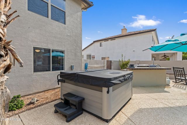 1694 E MEAD Drive, Chandler, AZ 85249