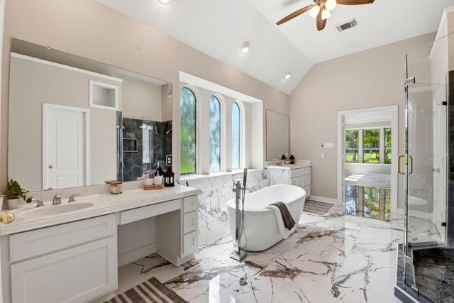 10965 Lake Forest Drive, Conroe, TX 77384