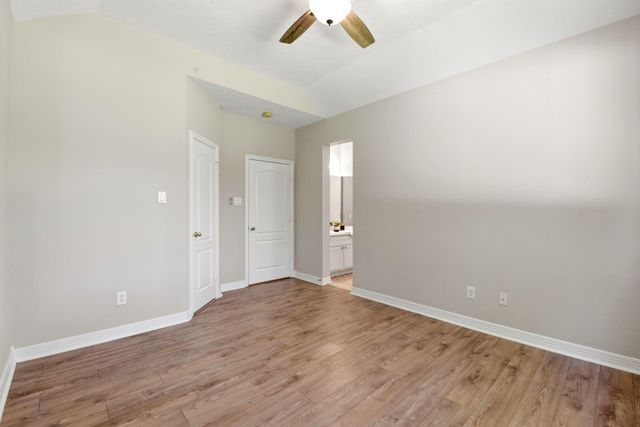 10965 Lake Forest Drive, Conroe, TX 77384