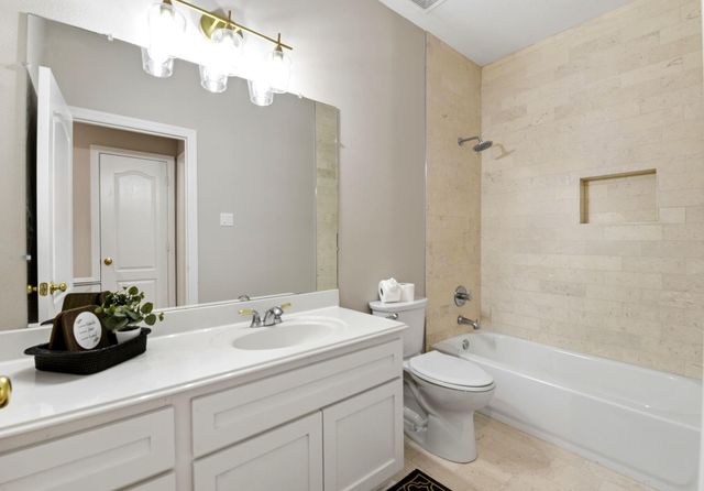 10965 Lake Forest Drive, Conroe, TX 77384