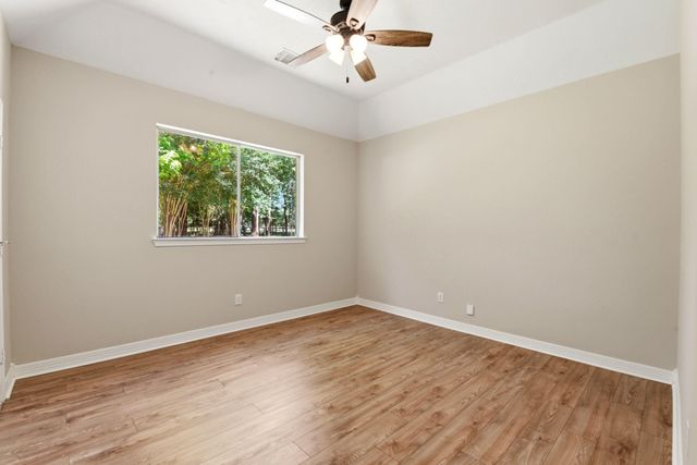 10965 Lake Forest Drive, Conroe, TX 77384