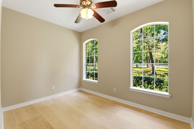 10965 Lake Forest Drive, Conroe, TX 77384