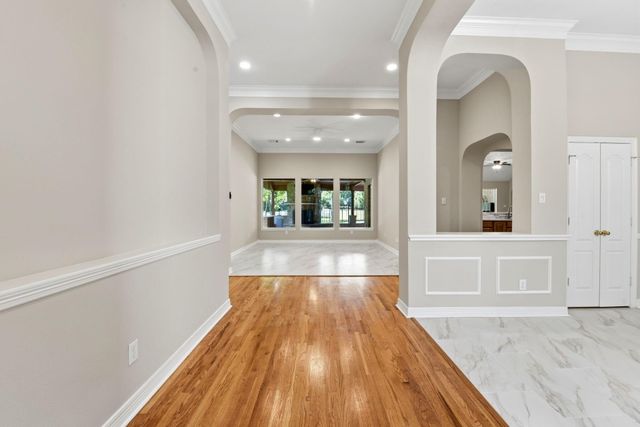 10965 Lake Forest Drive, Conroe, TX 77384