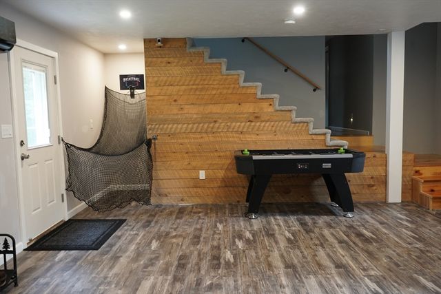 295 Oak St, Halifax, MA 02338