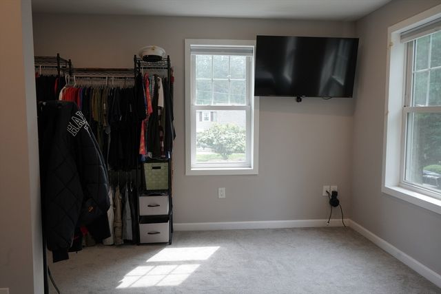 295 Oak St, Halifax, MA 02338