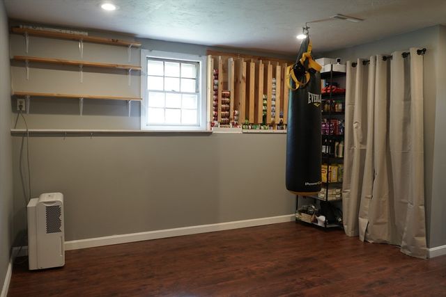 295 Oak St, Halifax, MA 02338