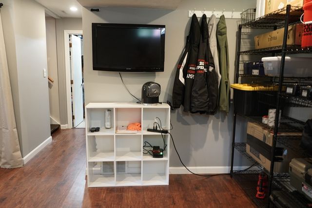 295 Oak St, Halifax, MA 02338