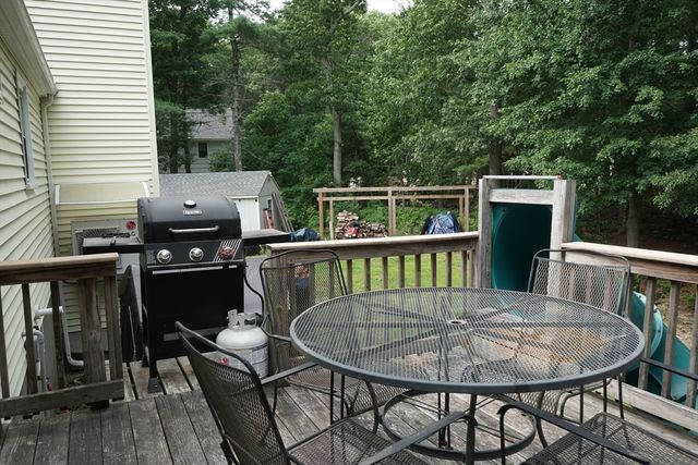 295 Oak St, Halifax, MA 02338