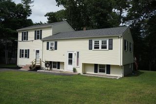 295 Oak St, Halifax, MA 02338