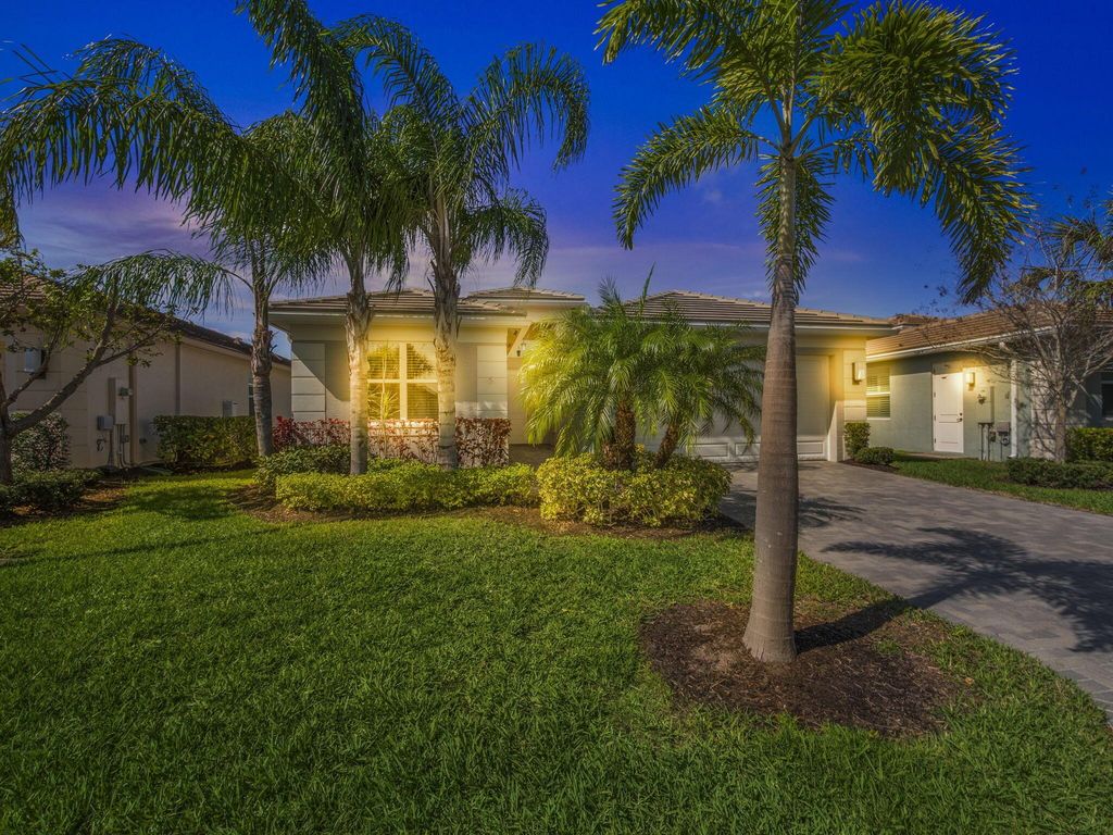 10997 SW Sunray Street, Port St Lucie, FL 34987
