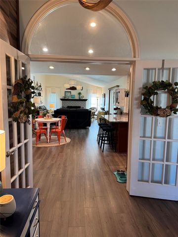 1407 QUEENSBURY AVENUE, Valrico, FL 33596