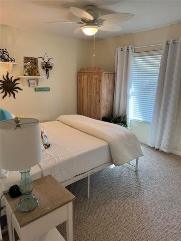 1407 QUEENSBURY AVENUE, Valrico, FL 33596