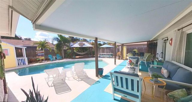 1407 QUEENSBURY AVENUE, Valrico, FL 33596