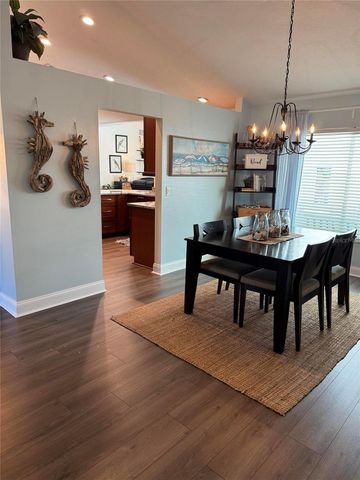 1407 QUEENSBURY AVENUE, Valrico, FL 33596