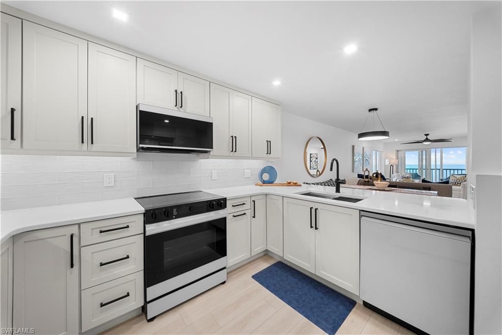 25870 Hickory BLVD 206, BONITA SPRINGS, FL 34134 — photo 2