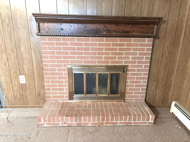 11 Tampa Lane, Toms River, NJ 08757