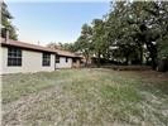 209 N Jarvis Lane, Azle, TX 76020