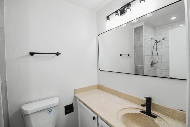 6325 Christy Avenue NE, Albuquerque, NM 87109