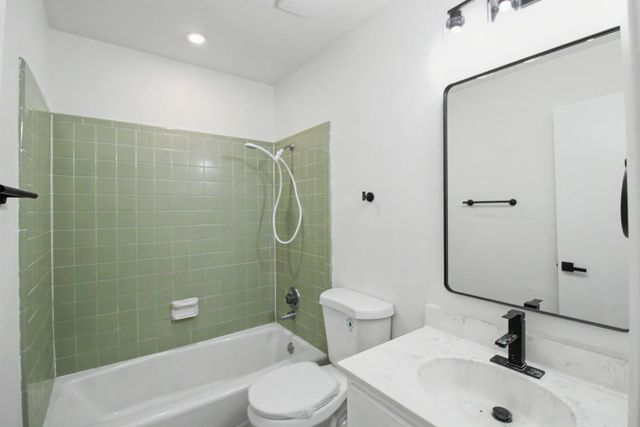 6325 Christy Avenue NE, Albuquerque, NM 87109