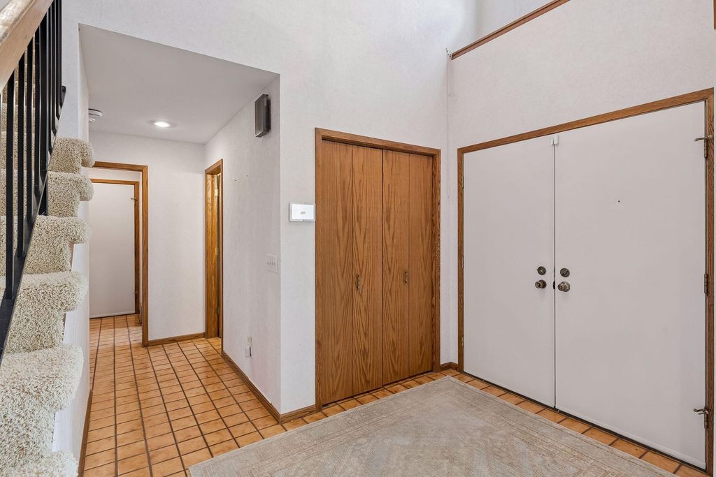 190 Nevada Avenue S, Golden Valley, MN 55426 — photo 2