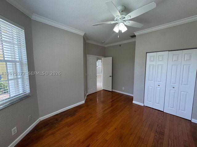 5116 NW 57th Ter, Coral Springs, FL 33067