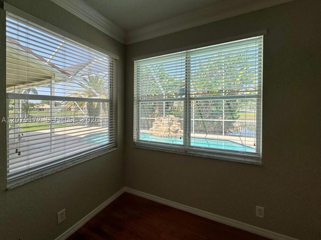 5116 NW 57th Ter, Coral Springs, FL 33067