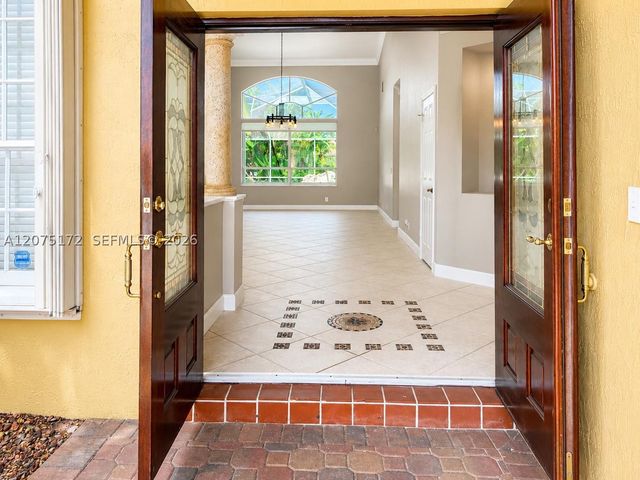 5116 NW 57th Ter, Coral Springs, FL 33067