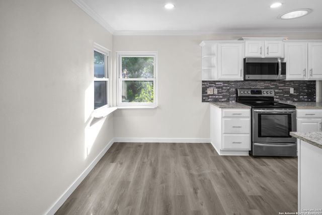 6850 Agua Calientes, San Antonio, TX 78239