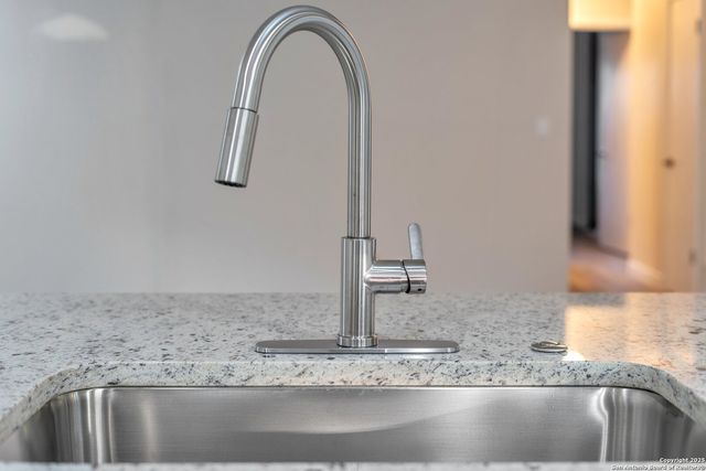 6850 Agua Calientes, San Antonio, TX 78239