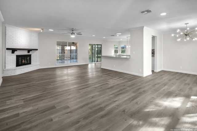 6850 Agua Calientes, San Antonio, TX 78239