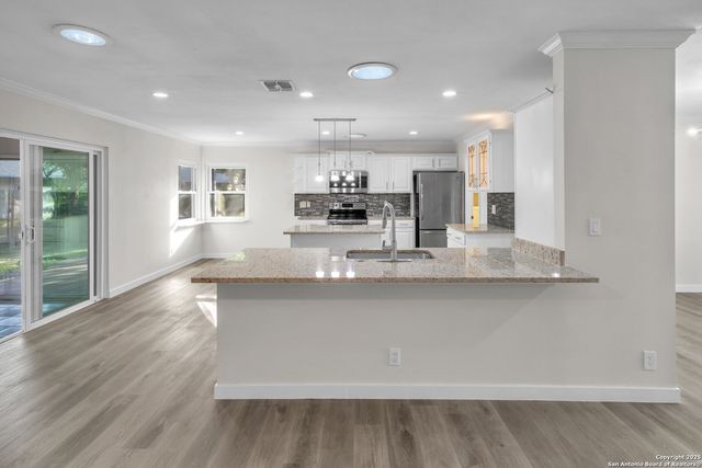 6850 Agua Calientes, San Antonio, TX 78239