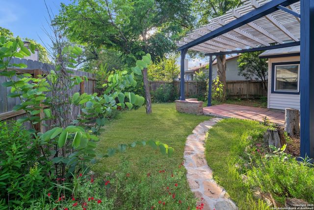 6850 Agua Calientes, San Antonio, TX 78239