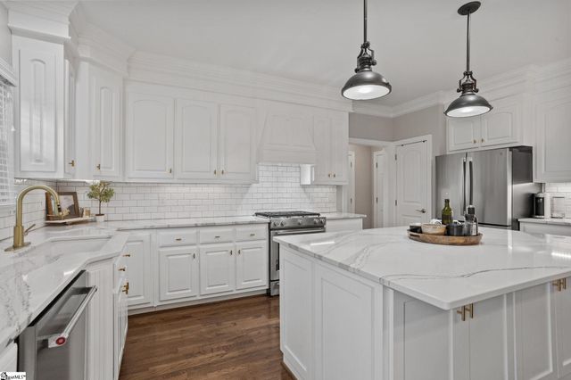 4 Golden Bear Court, Greenville, SC 29609