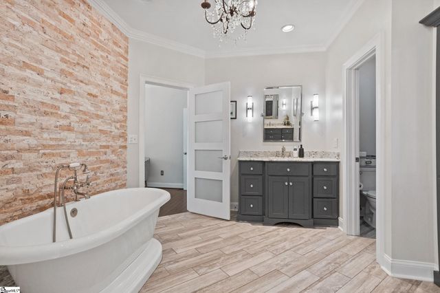 4 Golden Bear Court, Greenville, SC 29609