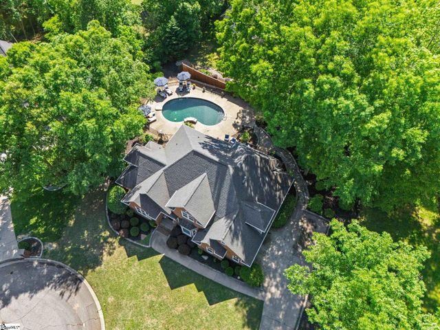 4 Golden Bear Court, Greenville, SC 29609