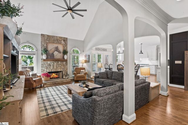 4 Golden Bear Court, Greenville, SC 29609