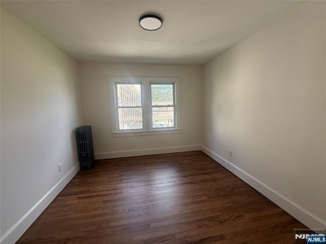 16 Lexington Avenue 2L, Montclair, NJ 07042
