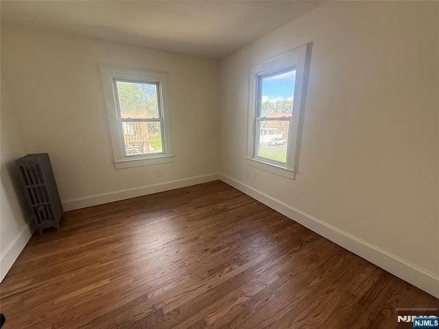 16 Lexington Avenue 2L, Montclair, NJ 07042
