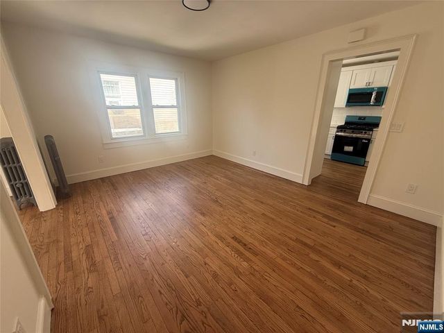 16 Lexington Avenue 2L, Montclair, NJ 07042