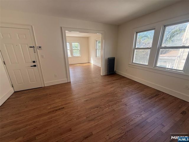 16 Lexington Avenue 2L, Montclair, NJ 07042