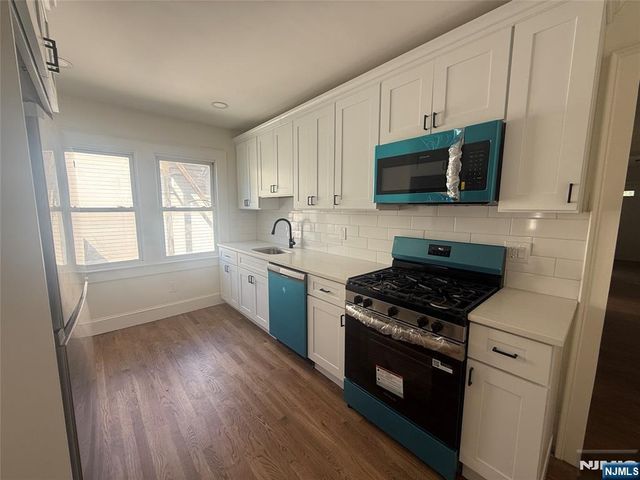 16 Lexington Avenue 2L, Montclair, NJ 07042