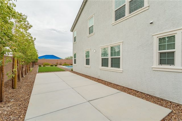 3228 Brescia Bank Avenue, Henderson, NV 89044