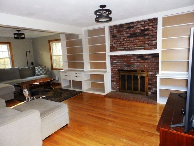 474 Pike Ue, Attleboro, MA 02703