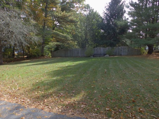 474 Pike Ue, Attleboro, MA 02703