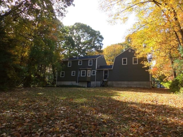 474 Pike Ue, Attleboro, MA 02703