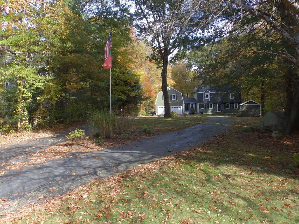 474 Pike Ue, Attleboro, MA 02703
